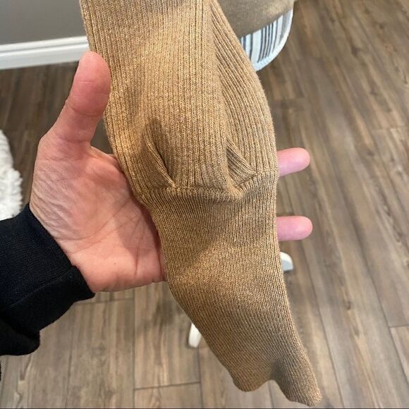 Fred & Sibel Crossover Sweater XS Camel - Picture 8 of 16